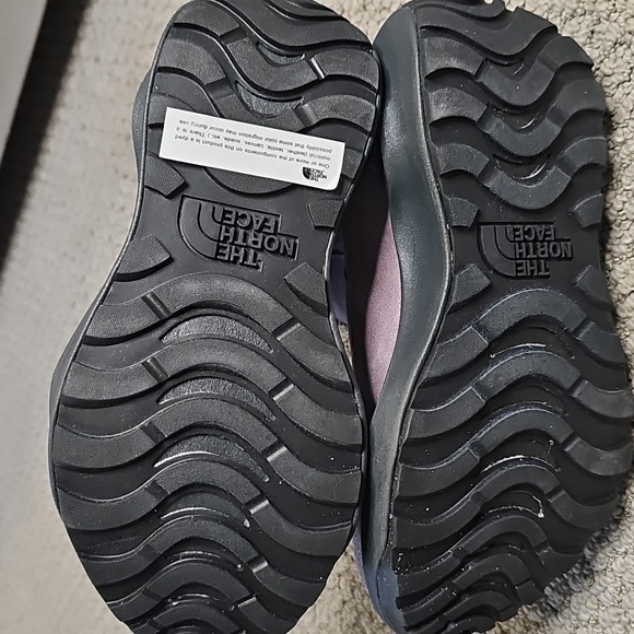 NEW Northface Plum Ankle Pull On Waterproof Boots, Womens Size 5 - Picture 5 of 8